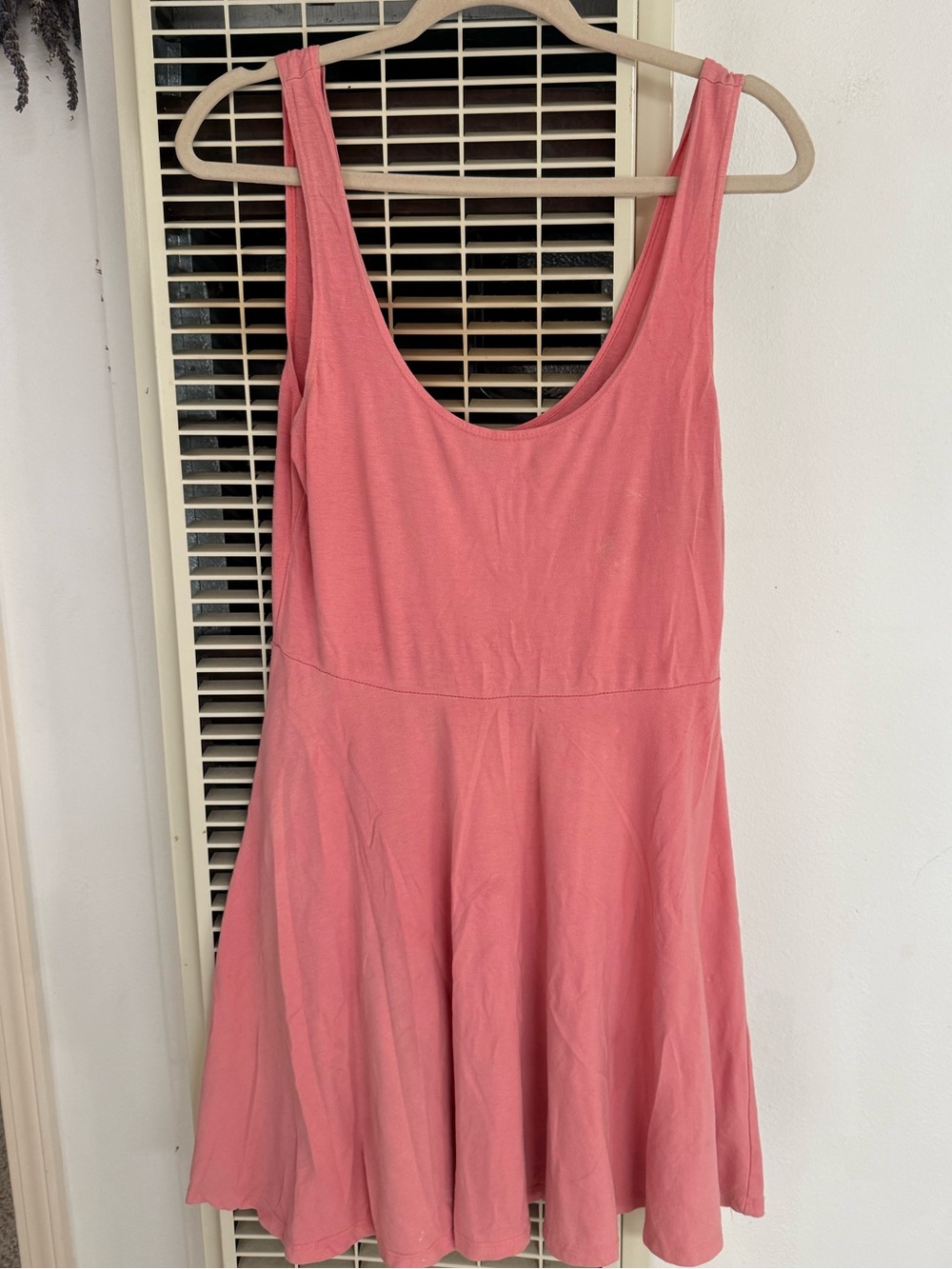Sparkle & Fade Coral Scoop Neck Top